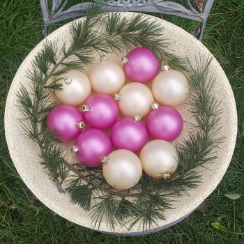 12Stück Weihnachtskugeln aus Kunststoff Ø7cm im Set  mit goldener Aufhängekrone