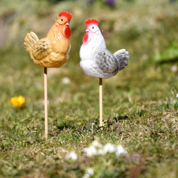 Lustiges Huhn zur Dekoration aus wetterfestem Kunststoff weis