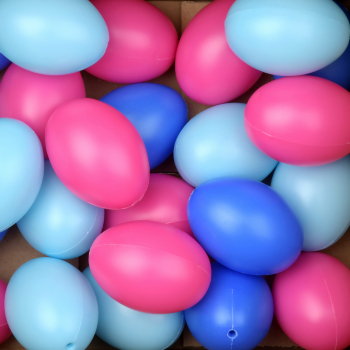 24 Ostereier in blau-pinker Farbmischung, 60mm